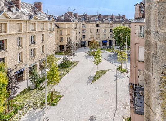 Aménagement des places du Cœur de Mantes-la-Jolie (78)